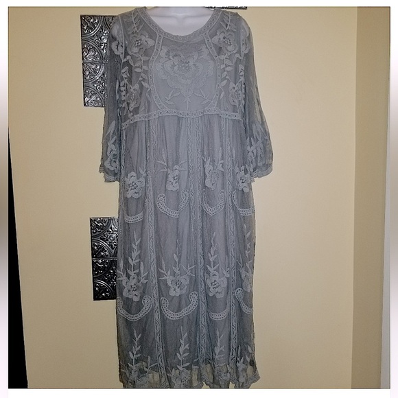 Mindful Souls Gray Shift Dress with Full Lace Overlay 18 - Picture 4 of 5